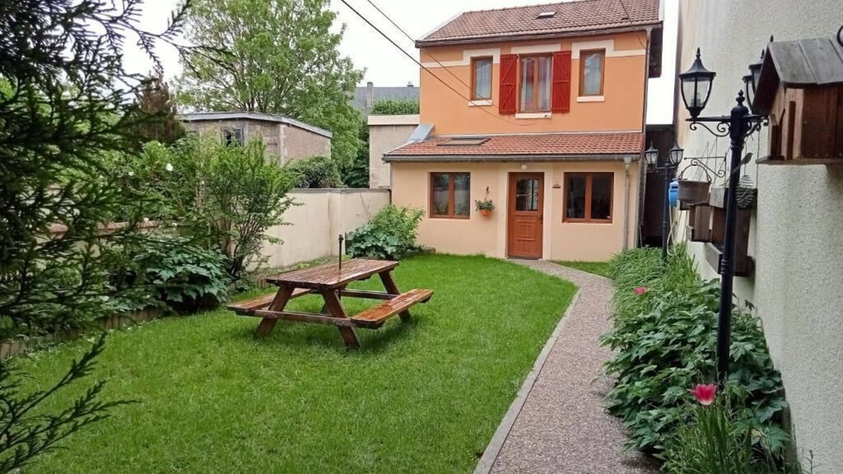 Verdun House | Maison Charmante Avec Option Barque -gite Embarqué