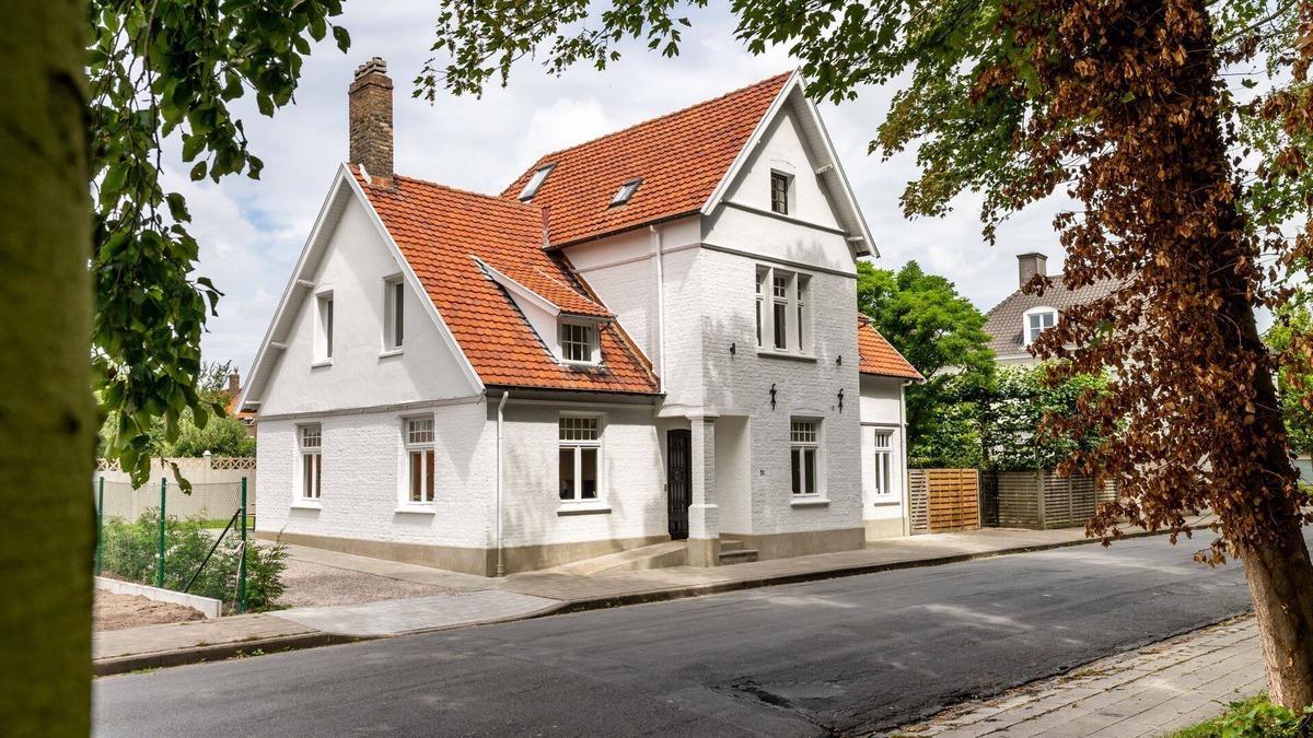 Sint-Kruis House | Maison Chartreuse: historic home in the outskirts of Bruges