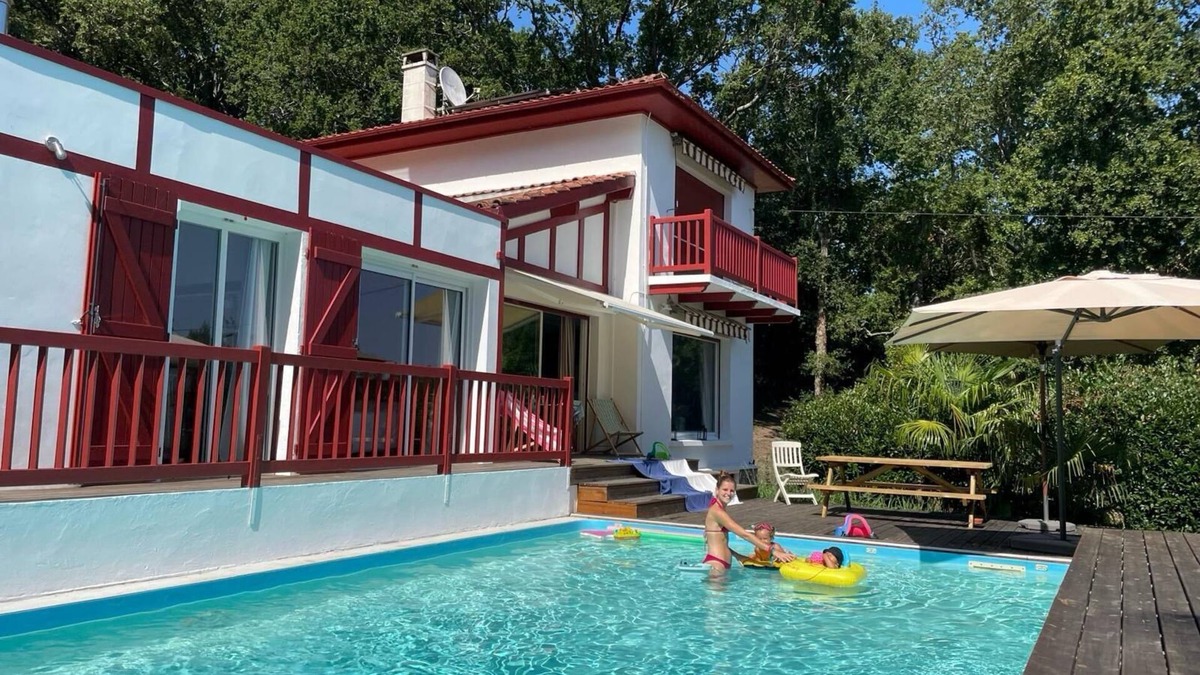 Ciboure Villa | Maison Ciboure 3' des Plages - Vue Montagne - 12 Pers