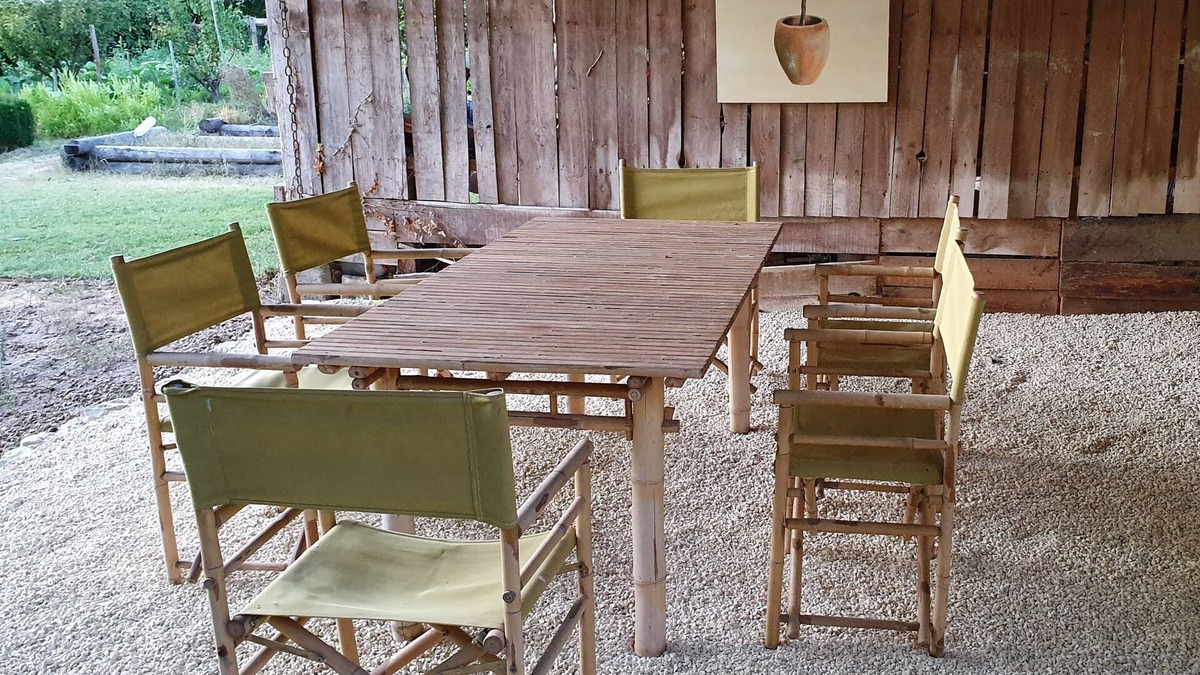 Razines House | Maison Cosy Avec un Grand Jardin Verdoyant