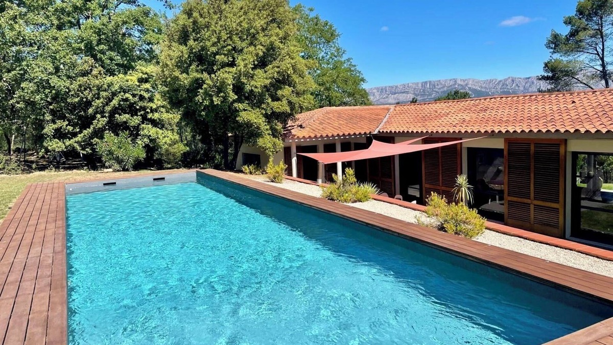 Trets Villa | Maison D'architecte Face à la Sainte Victoire