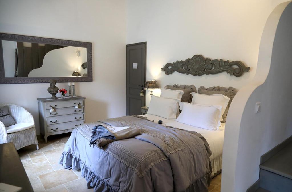 Lamanon House | Maison d'hotes "Les Ecuries du Mas"