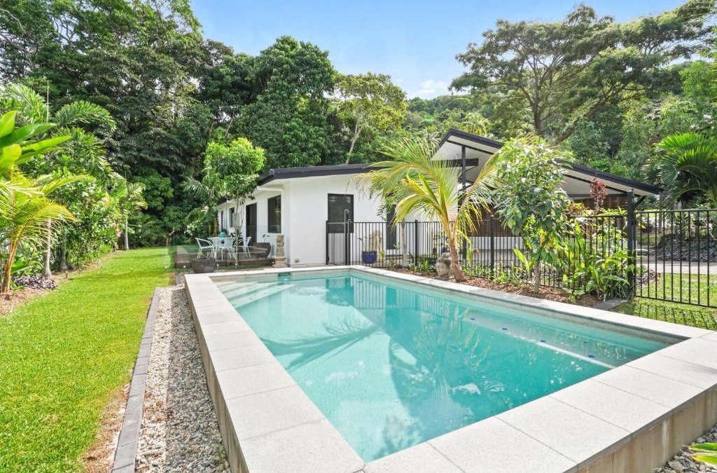 Whitfield House | Maison Daintree - Mount Whitfield View