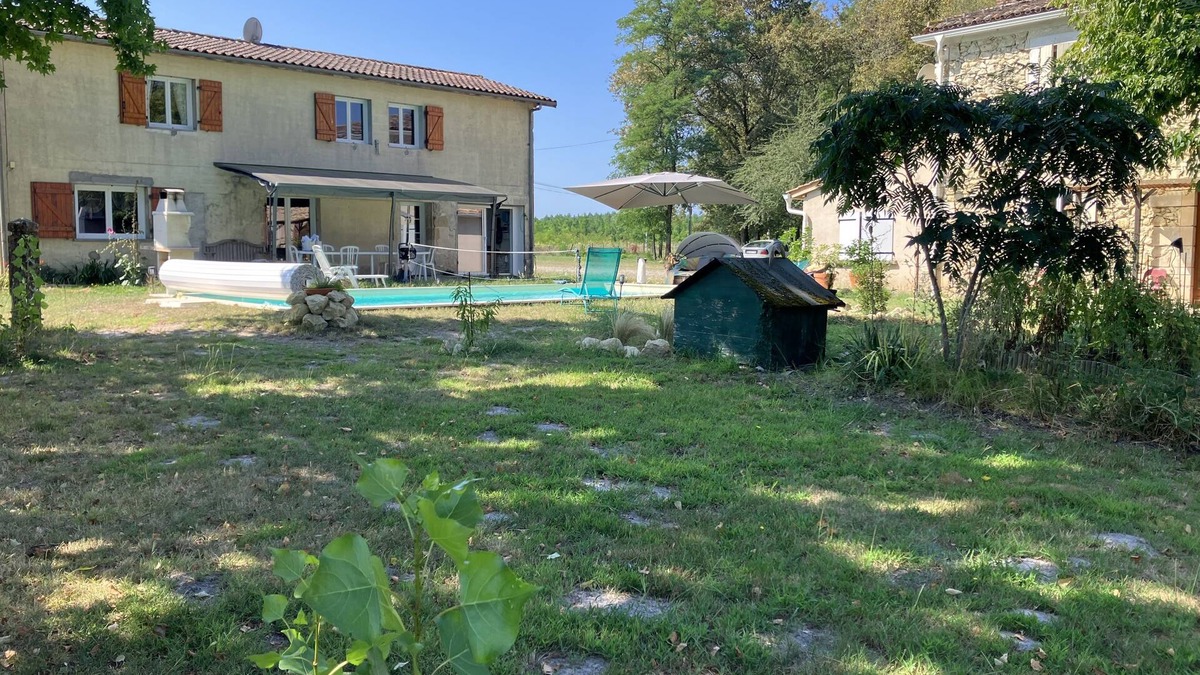 Cudos Other | Maison Dans Airial au Milieu de la Forêt Avec Piscine 10x5 m