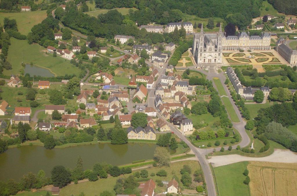 La Chapelle-Montligeon House | Maison dans le bourg