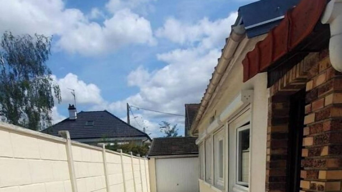 Goussainville House | Maison de 3 Chambres Avec Jardin Clos a Goussainville
