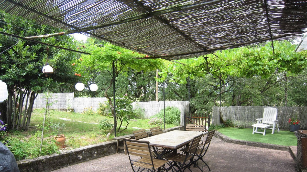 Cressensac Cottage | Maison de Campagne au Cœur de la Verdure Lotoise