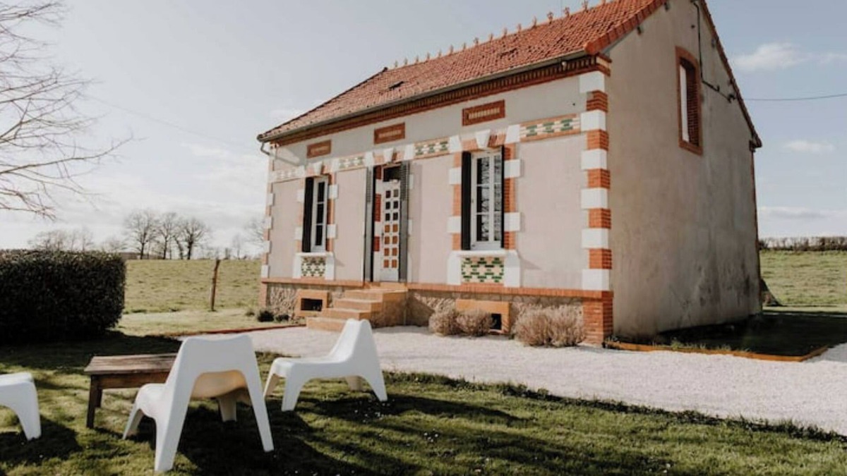Issy-l'Eveque House | Maison de Campagne Art Déco