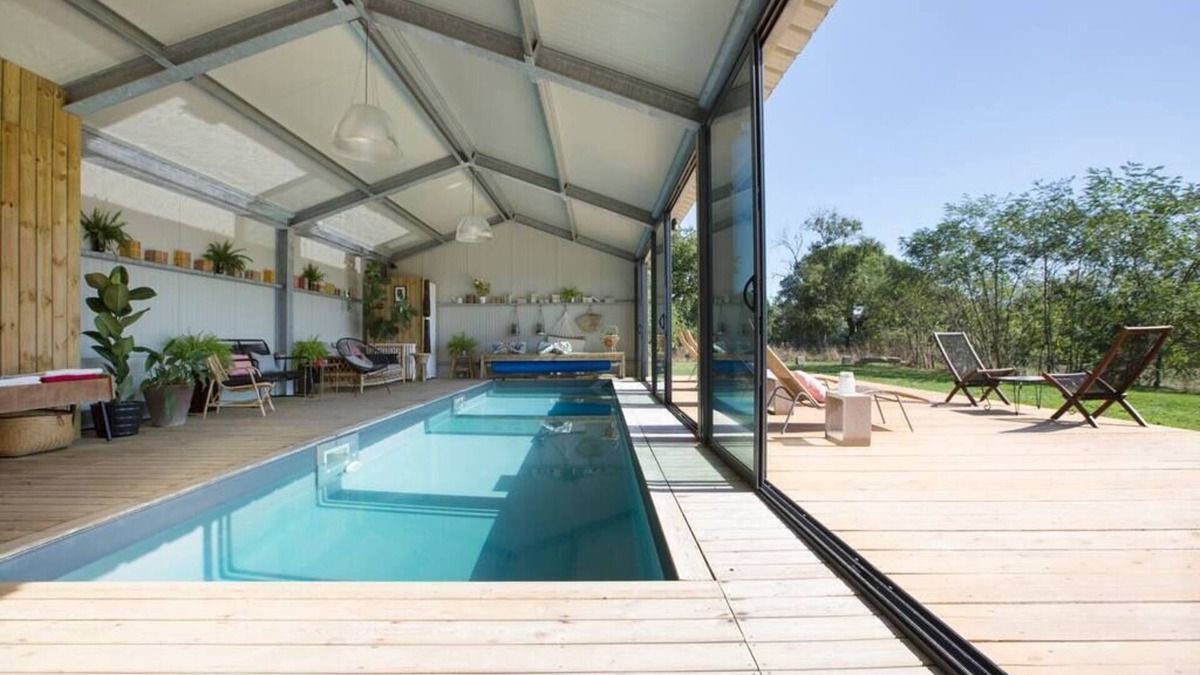 Grosbreuil House | Maison de Campagne Avec Piscine Intérieure