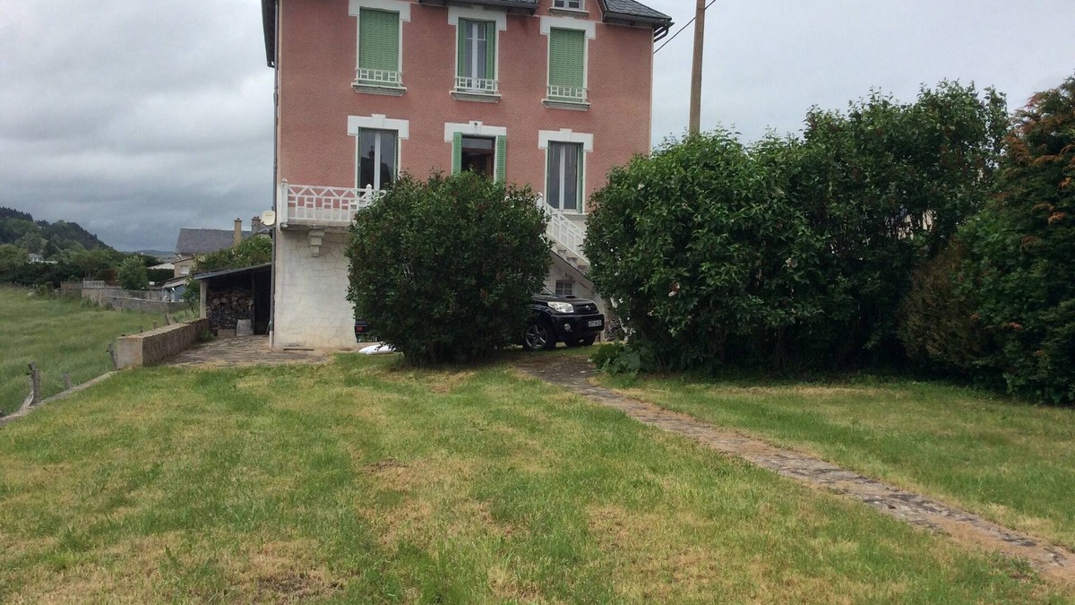 Allanche House | Maison de Campagne Avec Garage Jardin