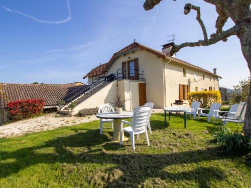Doissat House | Maison de campagne avec étangs privés, proche Sarlat, 4 chambres, équipements bébé, animaux acceptés - FR-1-616-22