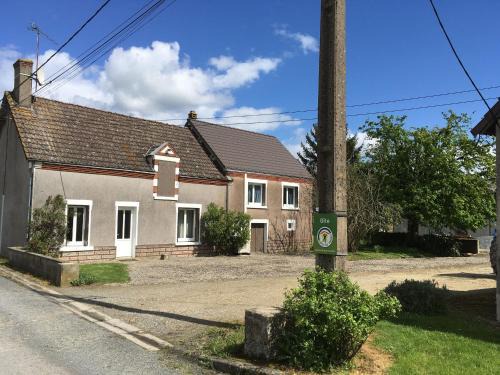 Poulaines House | Maison de campagne calme avec jardin, proche du Zoo de Beauval et châteaux de la Loire - FR-1-591-84