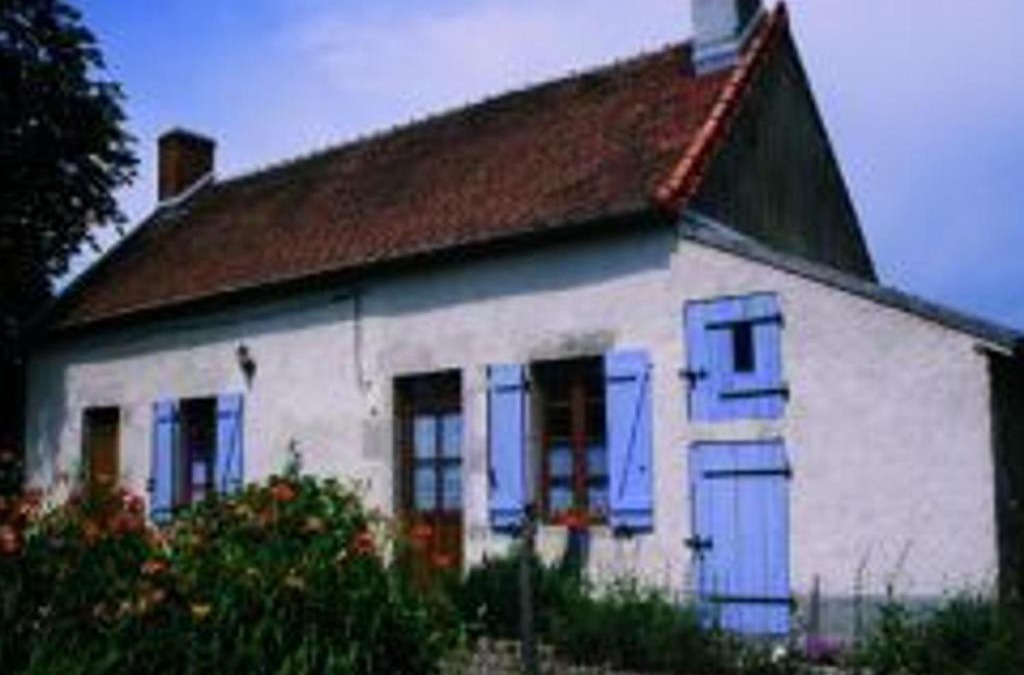 Montoldre House | Maison de campagne confortable avec jardin, barbecue et cheminées - proche de Vichy et activités karting - FR-1-489-170