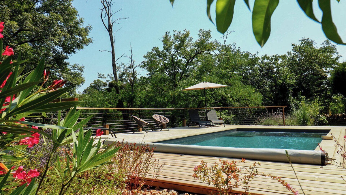Rignac House | Maison de Campagne Rénovée Avec Piscine, Entre Rocamadour et Padirac
