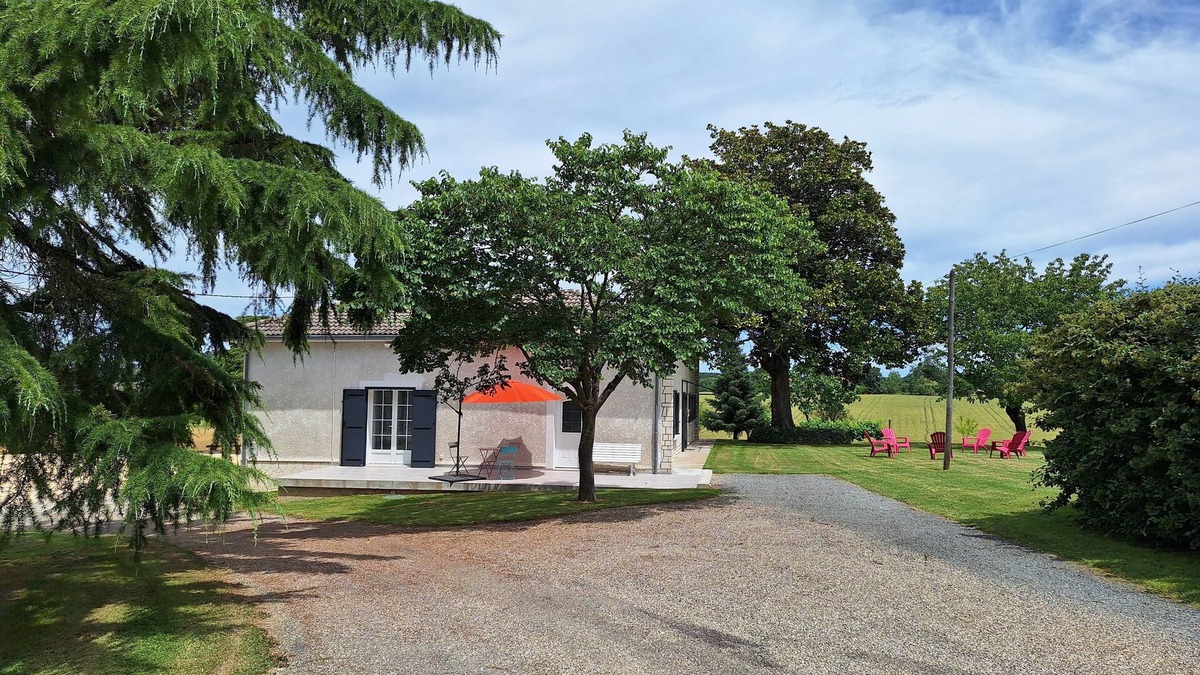 Montastruc House | Maison de Campagne Rénovée Dans un Cadre Naturel et Tranquille