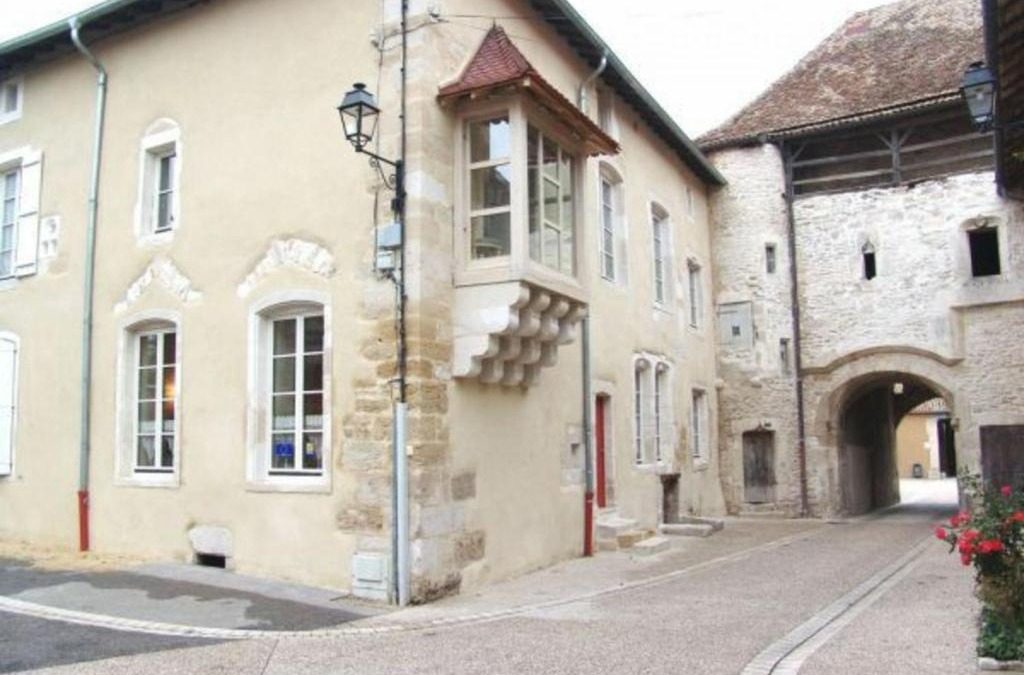 Void-Vacon House | Maison de Caractère 14ème Siècle, 6 Pers., Grand Jardin & Cheminée, Près de Nancy et Verdun - FR-1-585-46