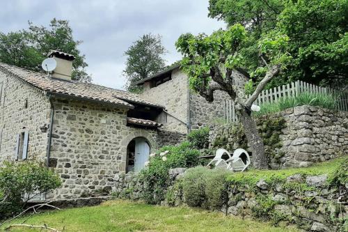 Antraigues-sur-Volane House | Maison de caractère en Ardèche verte
