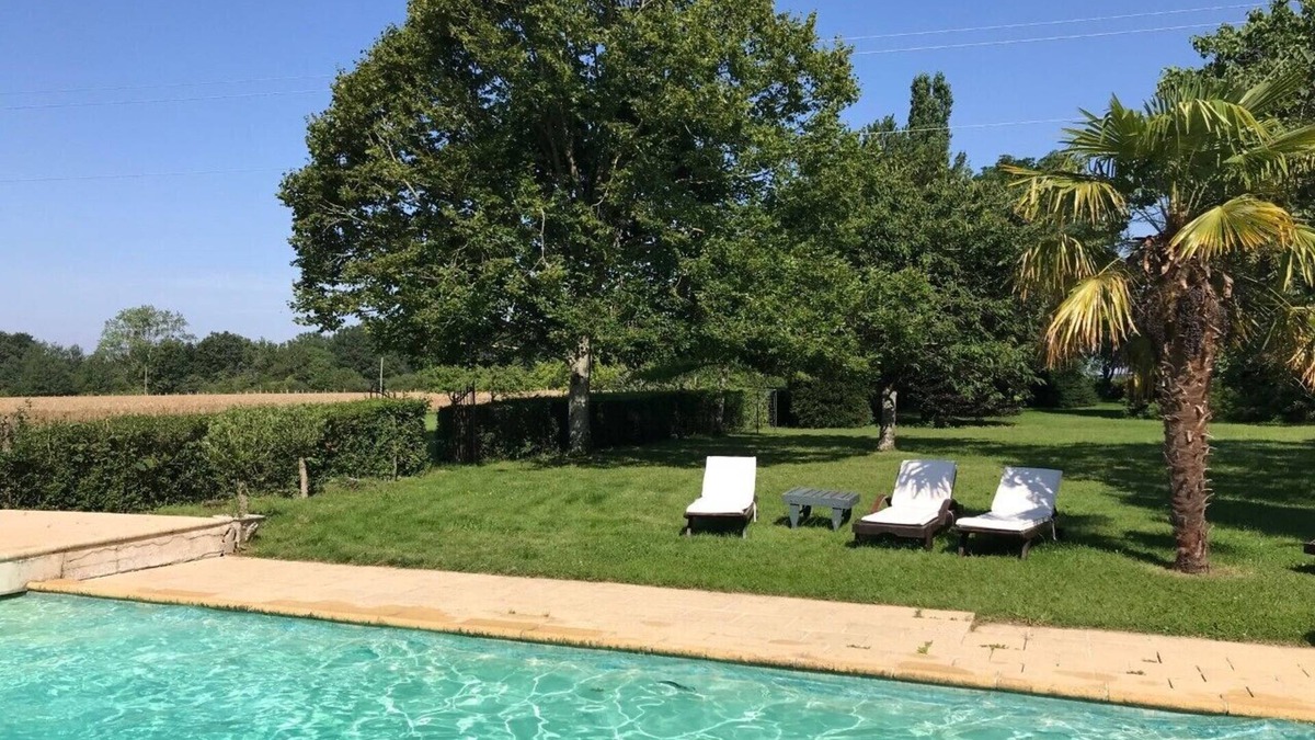 Prunay-Cassereau House | Maison de Charme, 2 Chambres Avec Piscine au Coeur du Vendômois