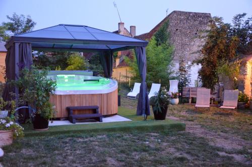Le Blanc House | Maison de charme au cœur du Blanc, avec spa et jardin