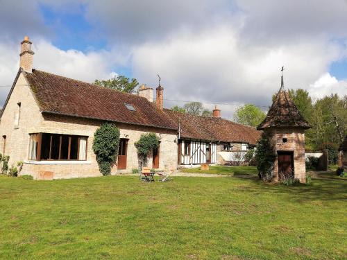 Sainte-Montaine House | Maison de Charme en Sologne avec Étang Privé, Grand Parc et Cheminée - FR-1-586-37