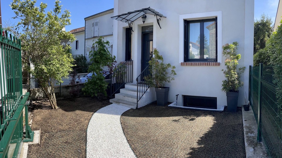Saint-Cloud House | Maison de Charme Tout Proche Paris. Emplacement Idéal Pour les Sites Olympiques