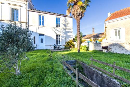 Mortagne-sur-Gironde House | maison de famille