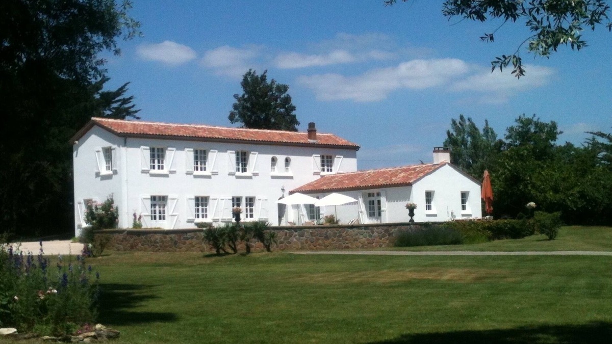 Saint-Gilles-Croix-de-Vie House | Maison de Caractère Dans Parc Privé 5 Ha, 400 m Plage, 10 km D'un Golf 18 Trous