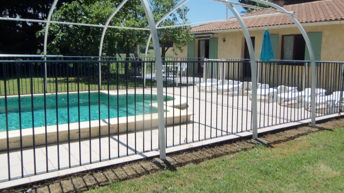 Serres-et-Montguyard Villa | Maison de campagne dans parc clorturé avec piscine et spa privé