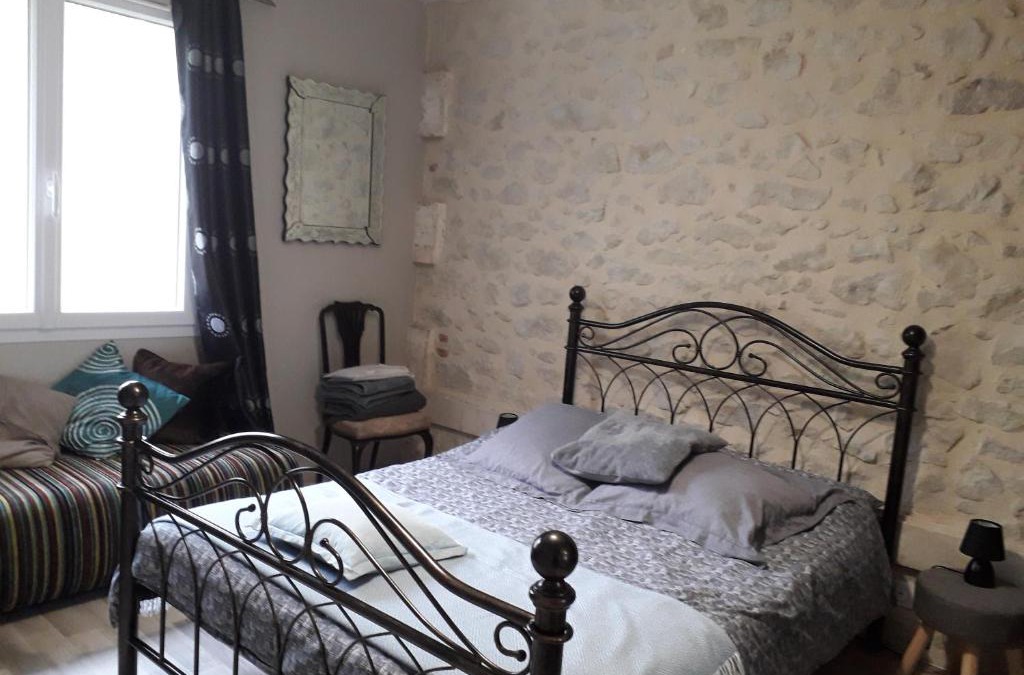 Tombeboeuf Apartment | Maison de la Gare