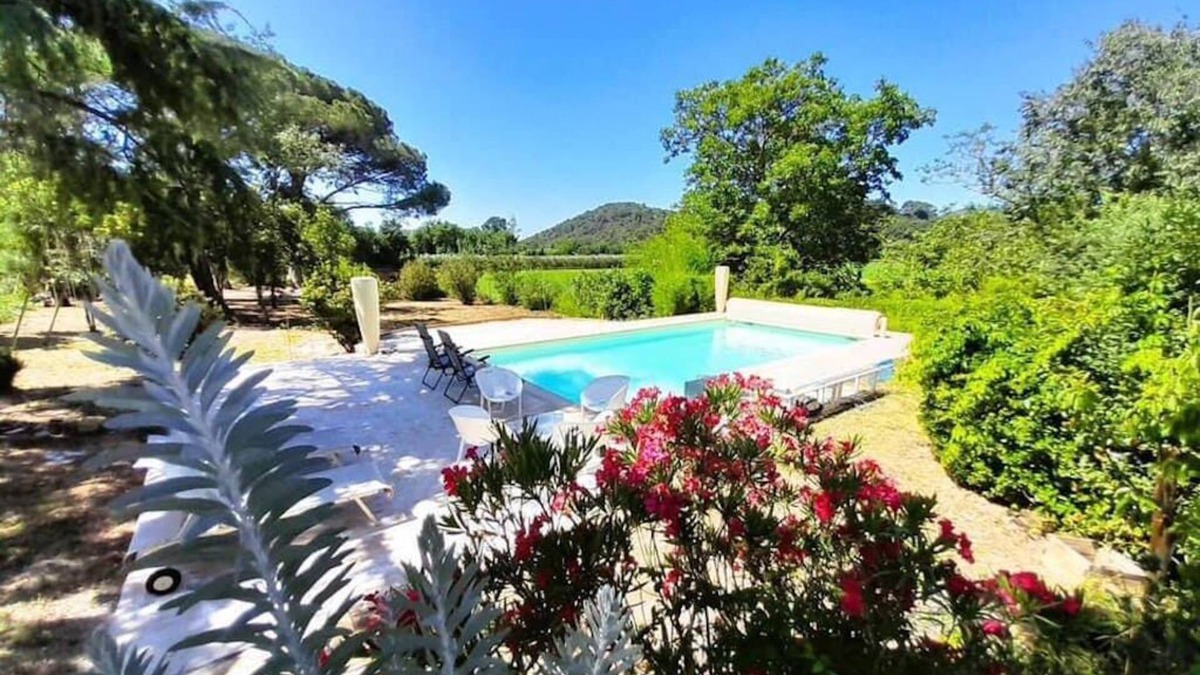 Pierrefeu-du-Var House | Maison DE Maître AU Domaine DU Pressoir - Pierrefeu