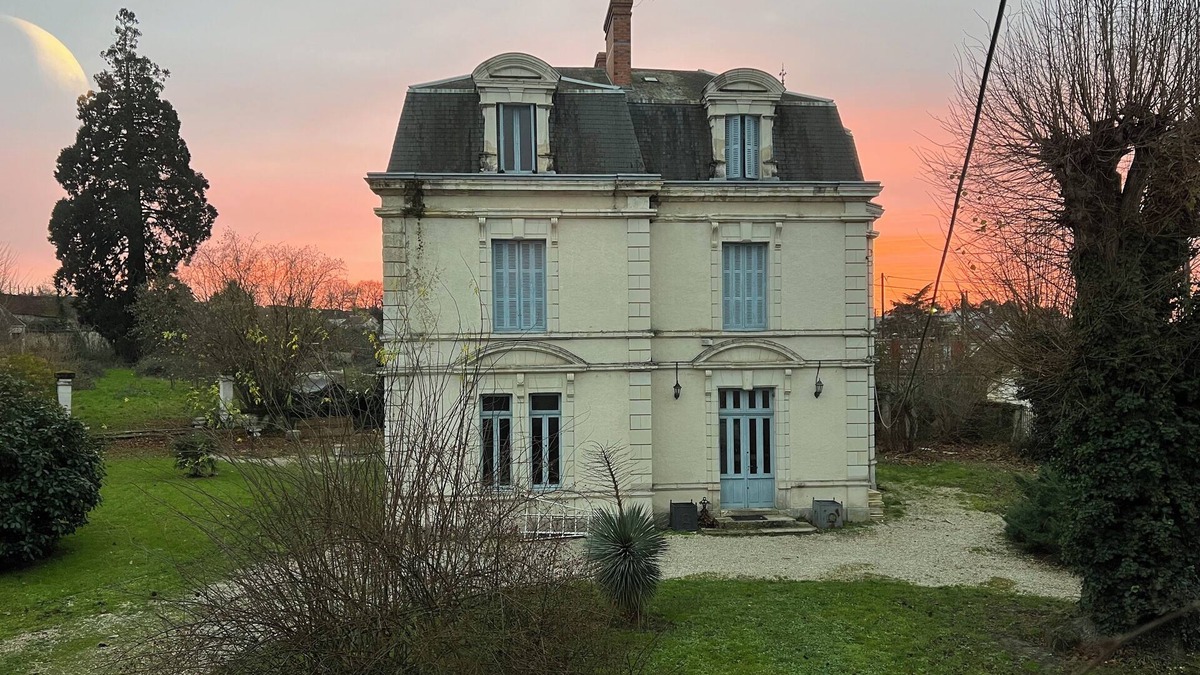 Chabris House | Maison de Maitre for rent in the Central Loire Valley