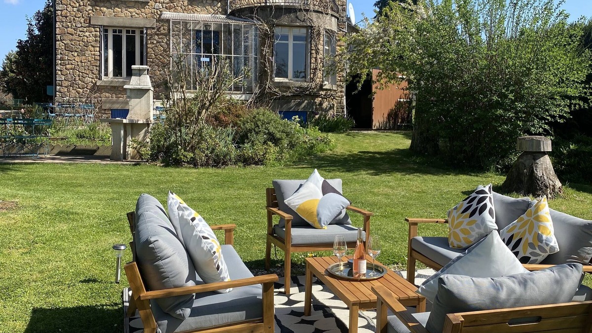 Montgibaud Bed & Breakfast | Maison De Montgibaud