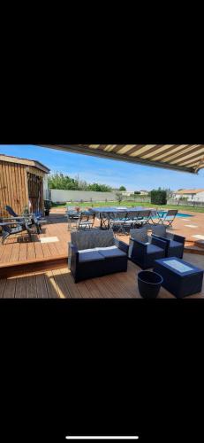 Gemozac House | maison de vacances de 16 a 22 personnes