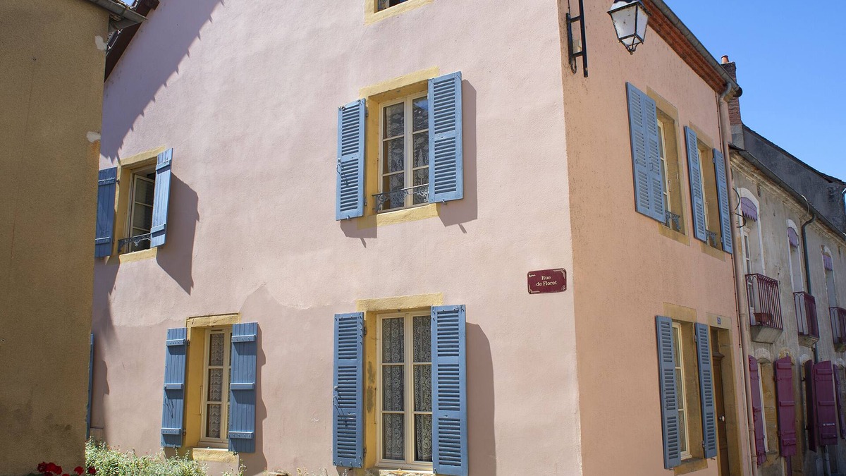 Toulon-sur-Arroux House | Maison de Village Avec Grand Jardin Très Calme
