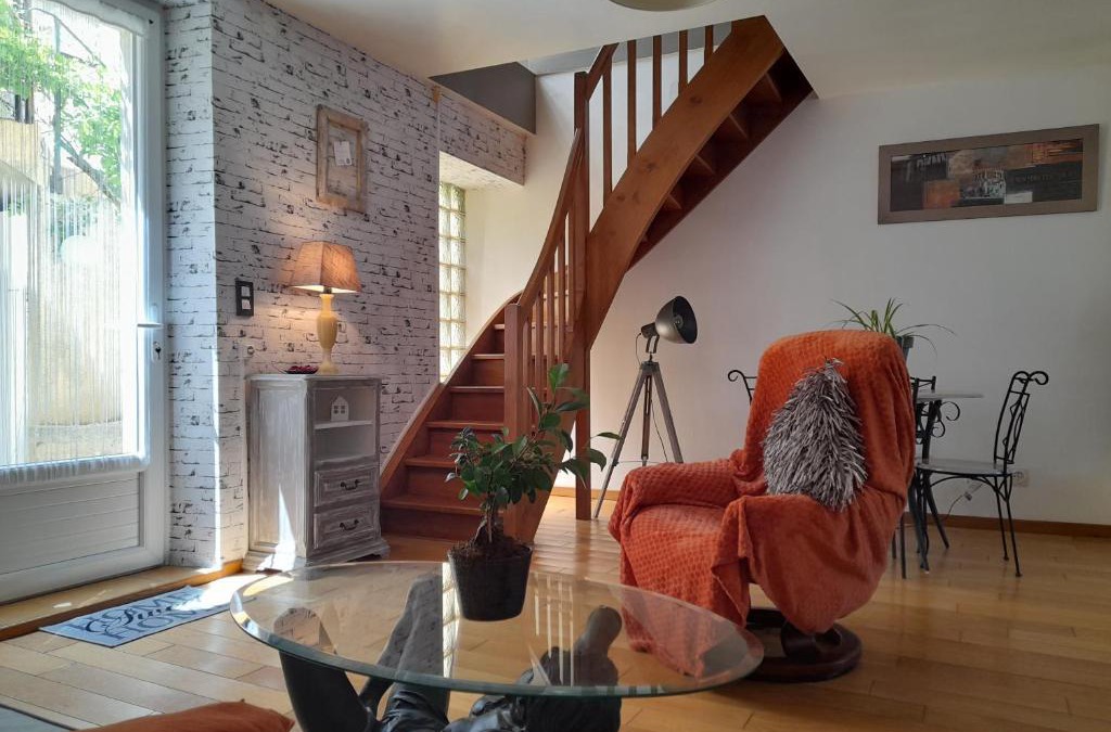 Septfonds House | Maison de village avec cour intérieure et terrasse
