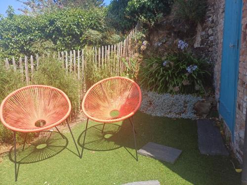 Binic House | Maison de ville cosy avec jardin, à 300 m de la plage & restaurants