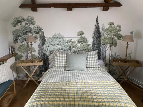 Fontaine-Chaalis House | Maison des Roses