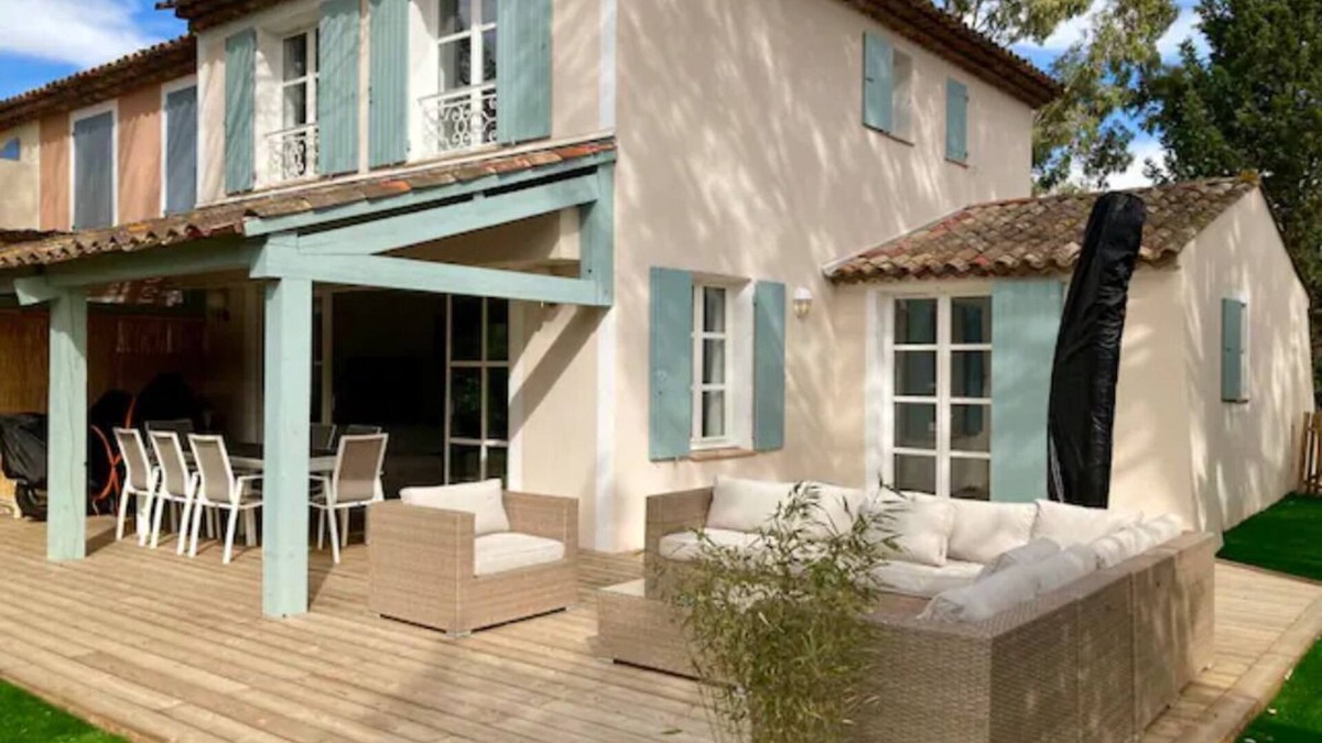 Les Restanques House | Maison du lac, 4 Bedrooms, Les Restanques duGolfe de St Tropez; ideal for families