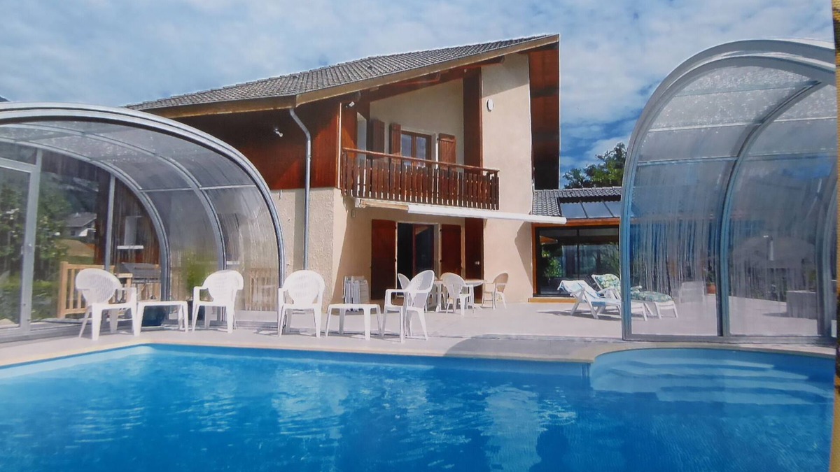 Chaparon Villa | Maison du Lac - Villa with pool located next to Lac d'Annecy