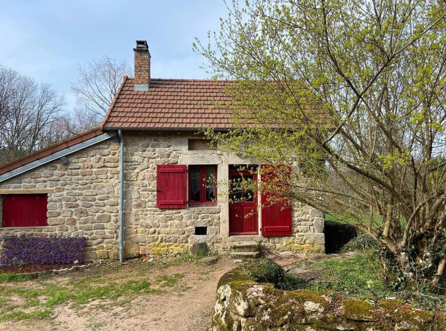 Quarre-les-Tombes House | Maison du petit Poète