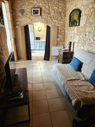 Couze-et-Saint-Front House | Maison en pierre Chez Sorel