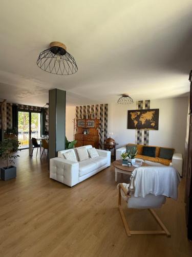 Les Aix-d'Angillon House | Maison entre Bourges et Sancerre