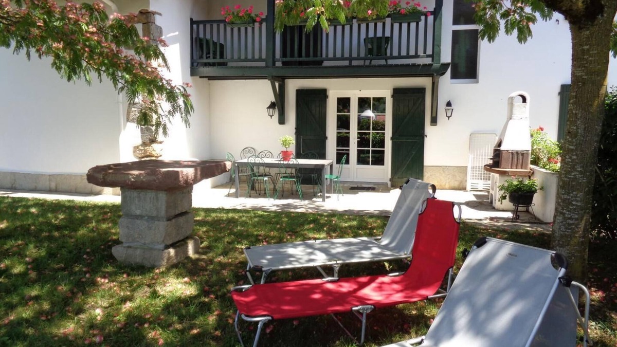 Mendive House | MAISON ETXEBARNIA COTE