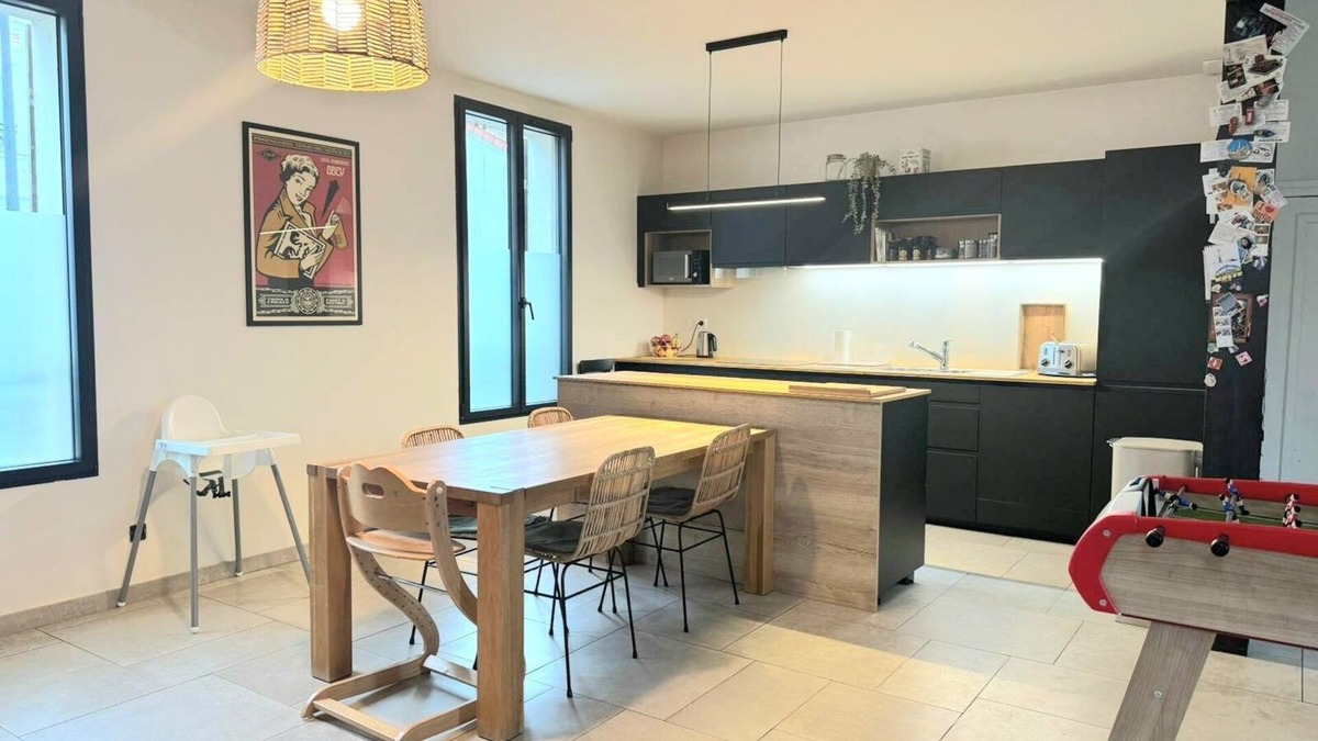 Neuilly-Plaisance House | Maison Familiale Grand Jardin,8 Couchages Proche Paris/disney. Animaux Acceptés