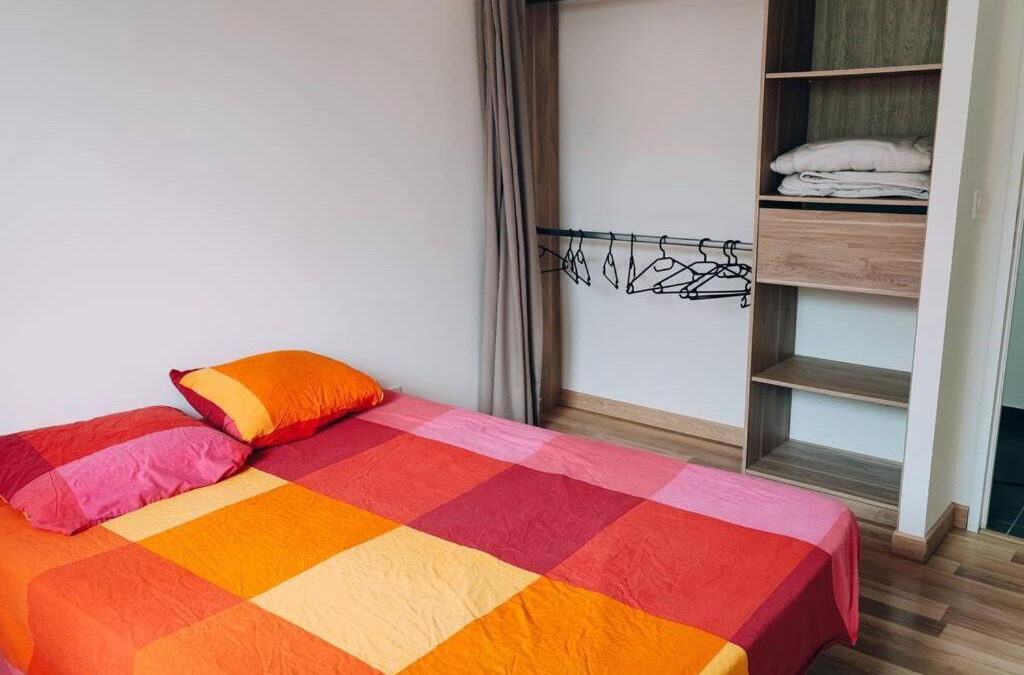 Saint-Martin-de-Hinx House | Maison familiale recente avec terrasse & jardin