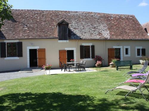 Mareil-sur-Loir House | Maison familiale avec jardin clos, proche des activités et loisirs, internet inclus - FR-1-410-129