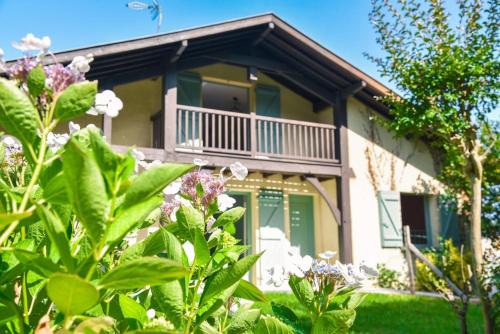 Biaudos House | Maison familiale au vert avec piscine et pétanque