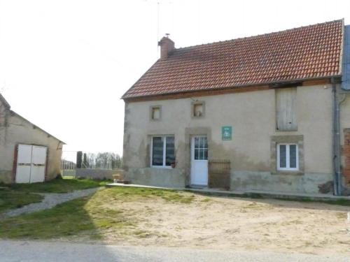 Saint-Genest House | Maison familiale avec jardin clos, proche station thermale - FR-1-489-562