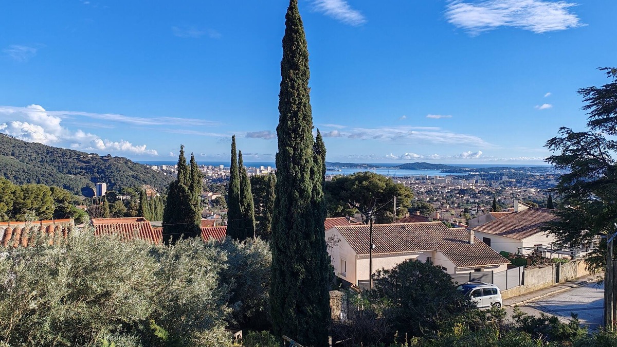 Toulon House | MAISON FAMILIALE TOULON OUEST 4 CHEMINS DES ROUTES