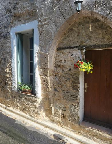 Saint-Genies-de-Fontedit House | Maison Flamingo